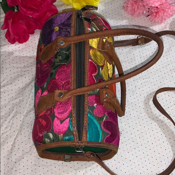 Mexican Leather Embroidered Handmade Satchel Purse - Picture 3 of 8
